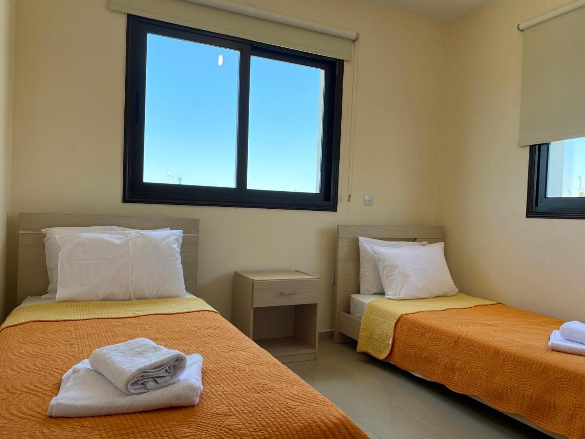 Kyklades Resort & Spa Paralimni Exterior photo